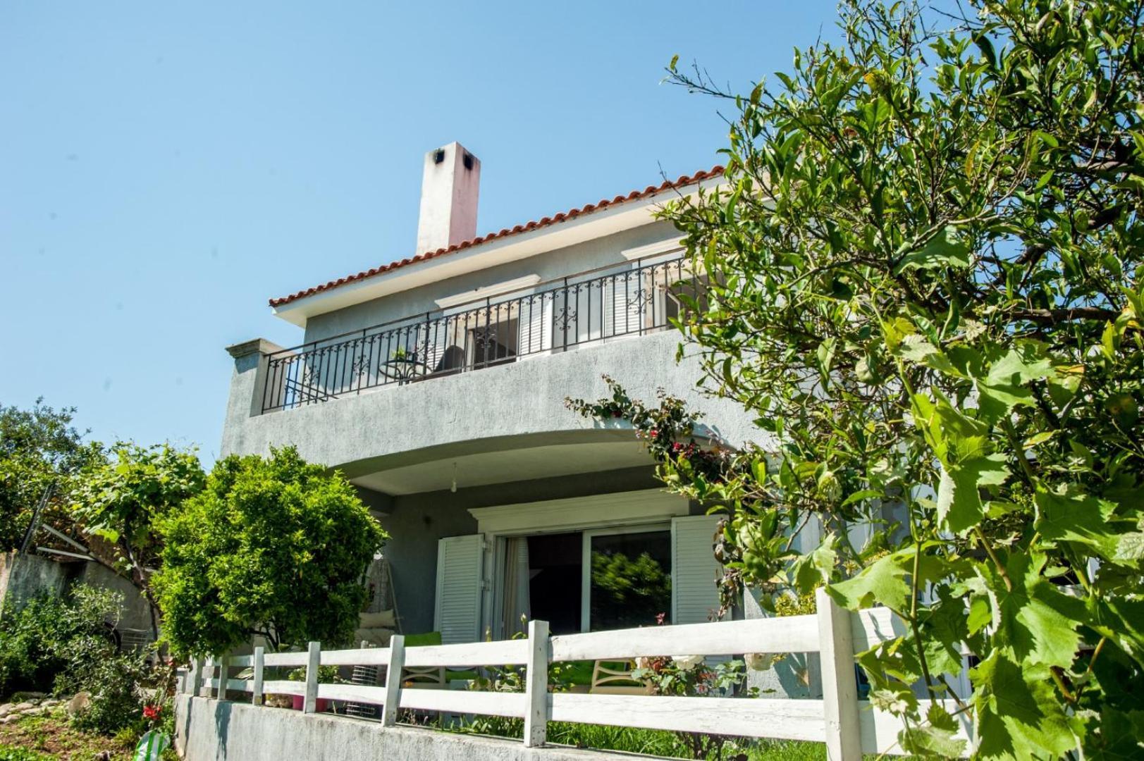 Gravanis Ir Home Pesádha Exterior foto